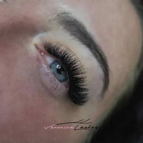 Przedłużanie rzęs 4D 6D Warszawa Wola – gęste rzęsy Veronica Lashes